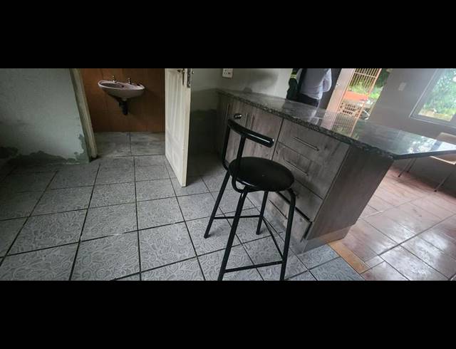 2 BEDROOM PROPERTY TO RENT IN CRAIGIEBURN